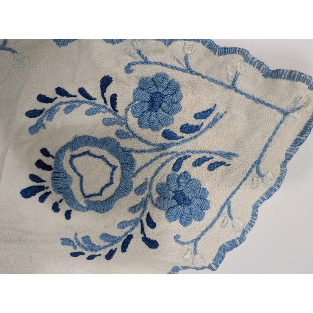 Vintage Blue Embroidered Linen Runner Scalloped Edge Table Topper Oval 20